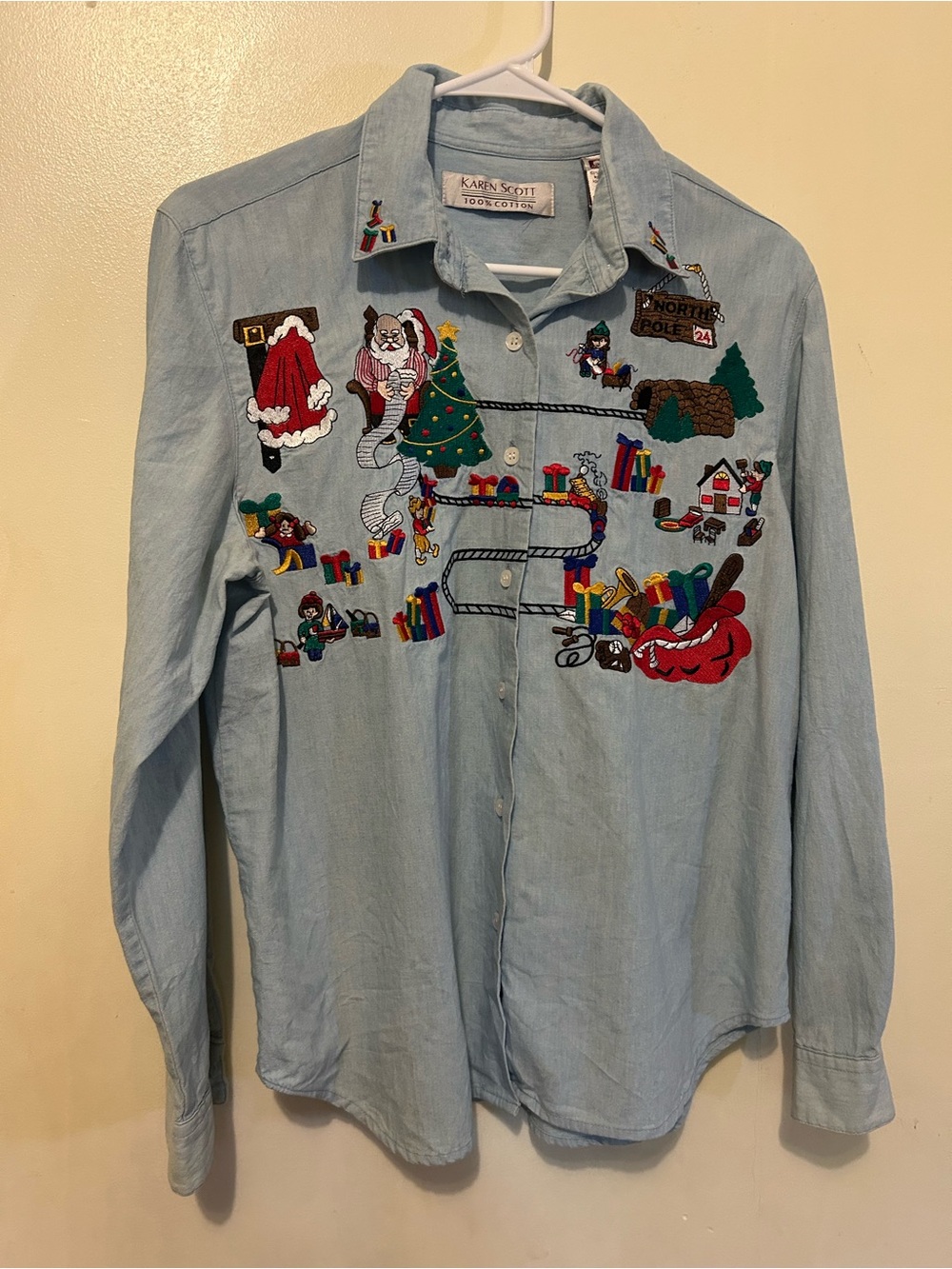 Karen Scott Light Blue Embroidered Holiday Button-Down Shirt Sz S Santa W/Shop